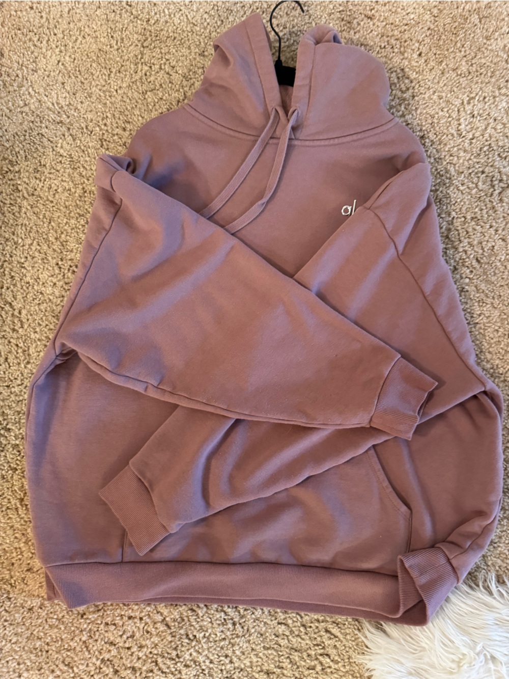 ALO Accolade Sweatshirt Hoodie Smoky Quartz - Picture 2 of 8